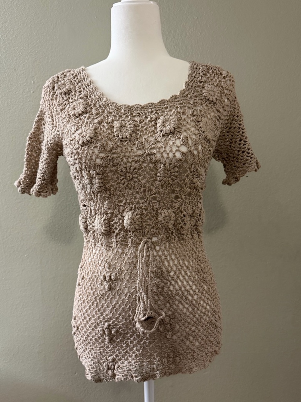 Vintage Designed by N.T. Tan Crochet Top Blouse Size M Cotton Bohemian Festival